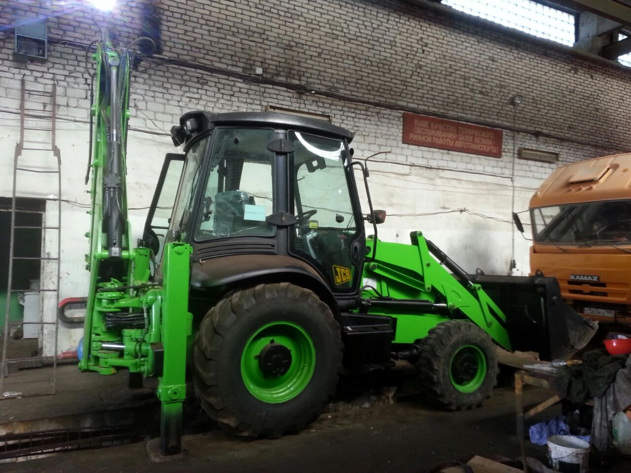 Аренда Виброкаток CAT CS583 в г. Чехов — цена от 28 000 ₽/смена